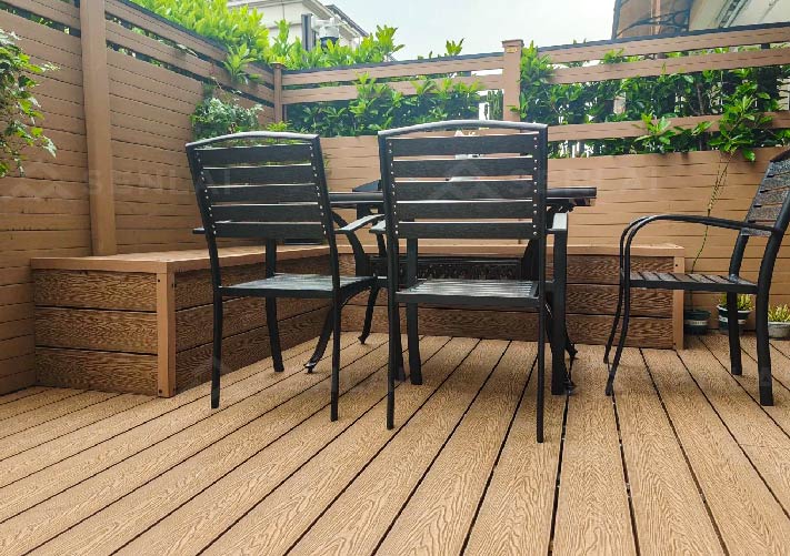 multicolor wood plastic composite deck